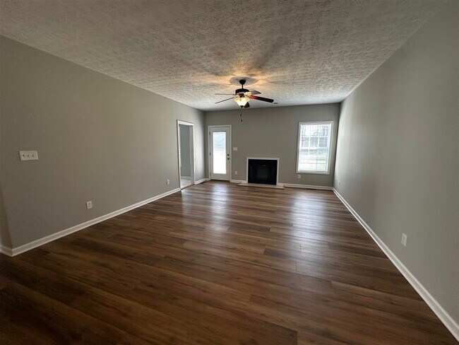 Building Photo - 484 Crossfield Way