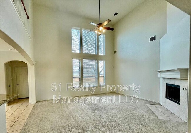 Foto del edificio - 6304 Blackstone Dr