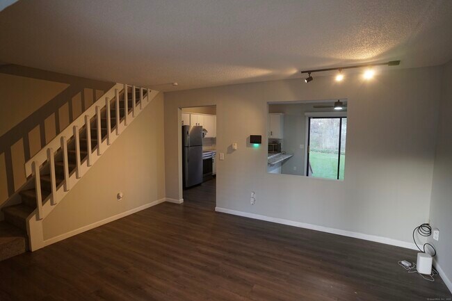 Foto del edificio - 188 Moreland Ave