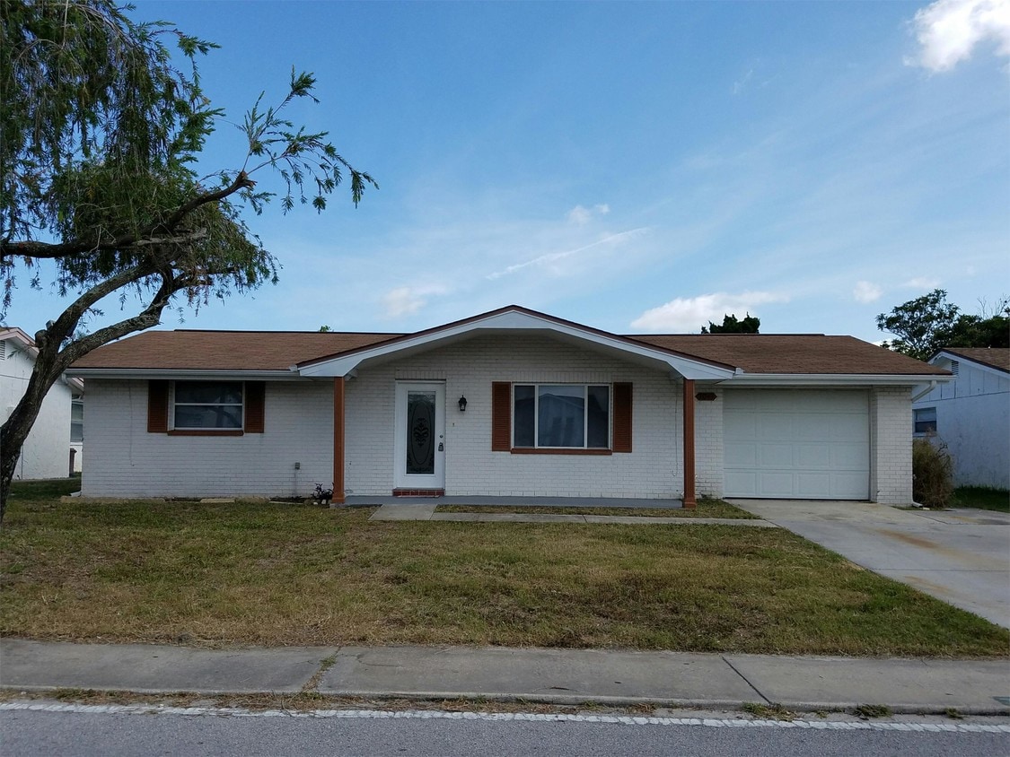 Primary Photo - 7043 Stone Rd