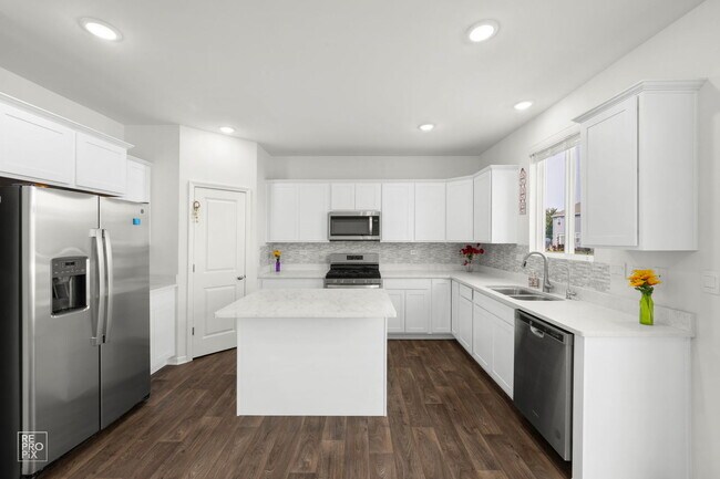Foto del edificio - 714 Juniper St