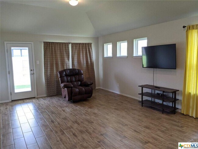 Foto del edificio - 240 Sage Meadows Dr