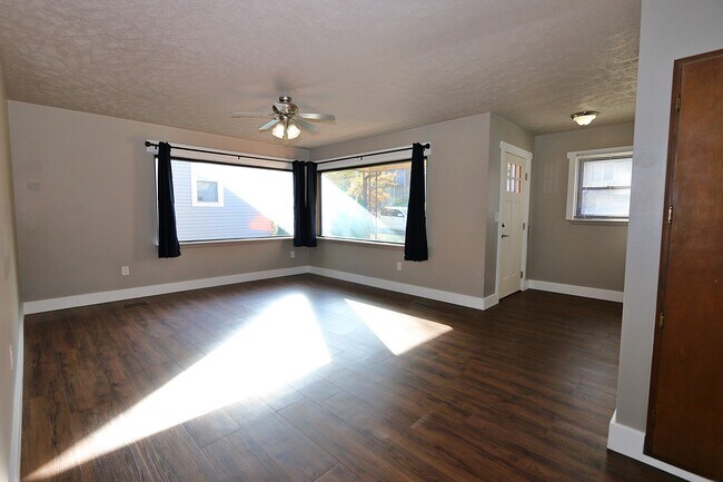 Photo - 1025 N 50th Ave House