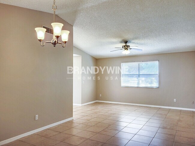 Foto del edificio - 532 Blackstone Ave