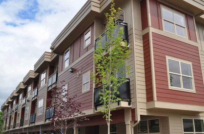 The Louis York Apartments Portland Or Building Photo The Louis York