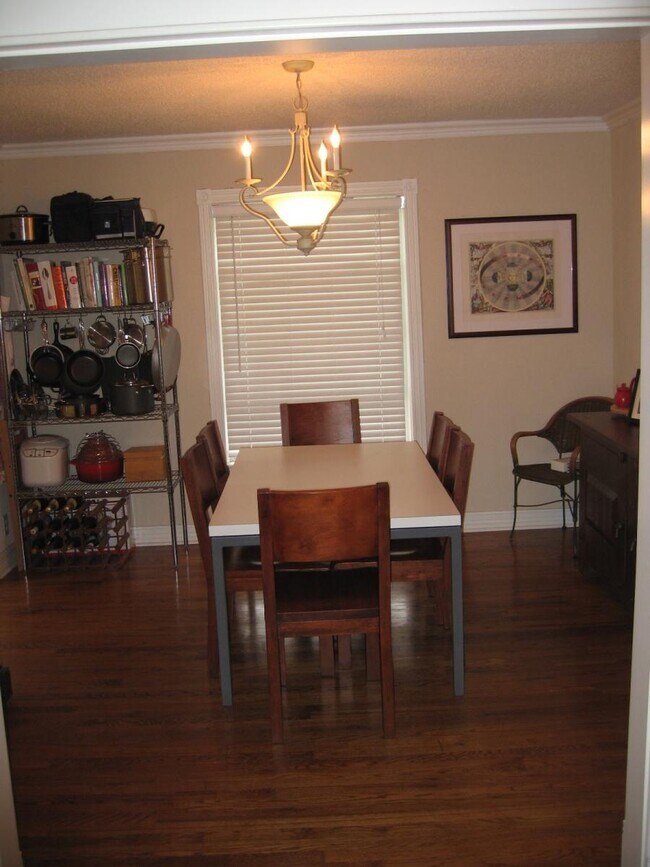 Foto del edificio - 3828 Collinwood Ave