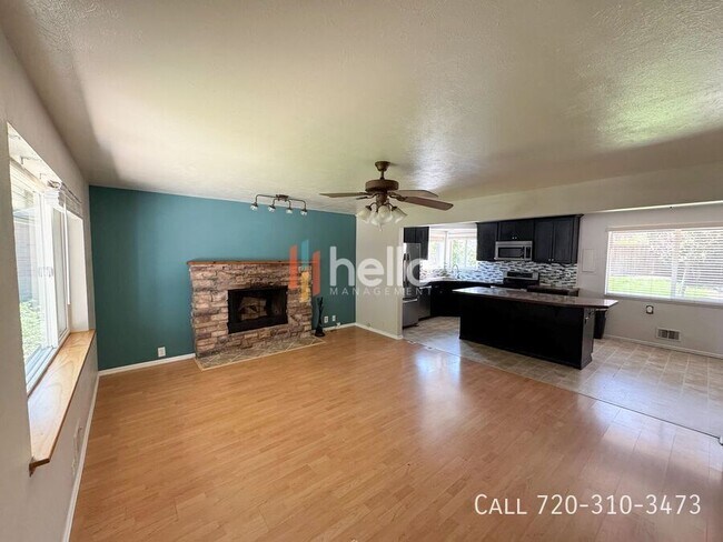 Foto del edificio - 6527 Otis St