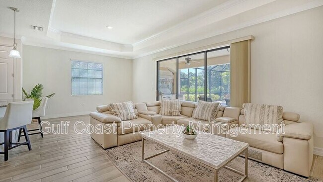 Foto del edificio - 16516 Hillside Cir