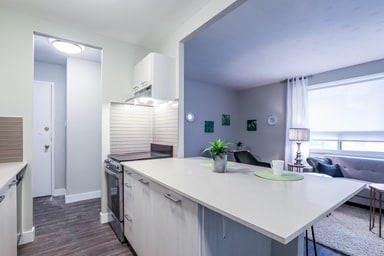 Building Photo - 31 Spencer Ave