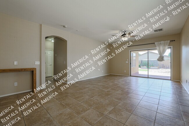 Building Photo - 201 W Kona Dr