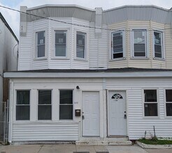 Building Photo - 1111 Adriatic Ave
