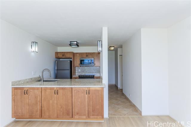 Building Photo - 2444 Hihiwai St