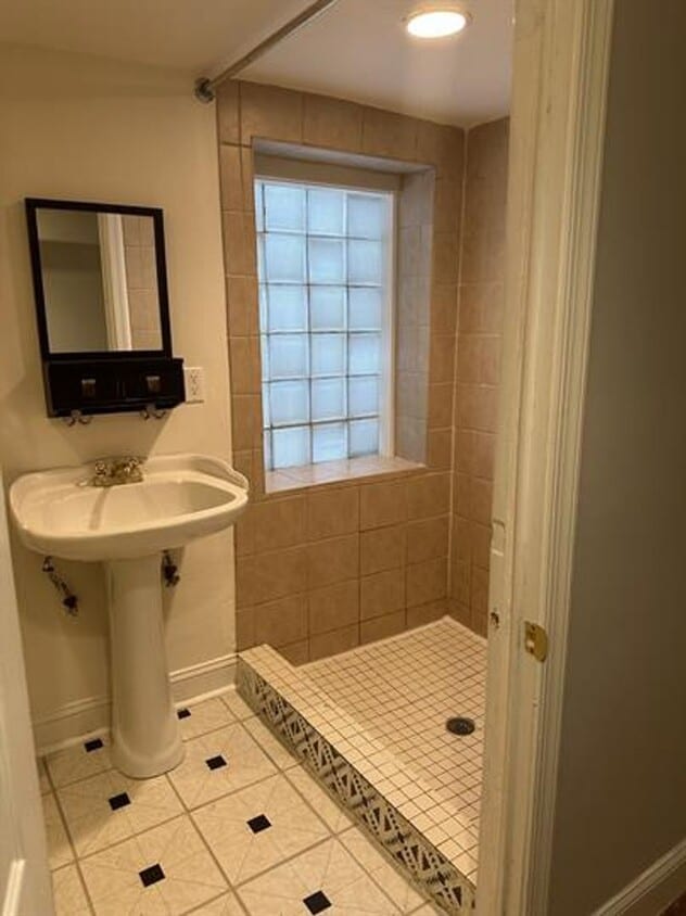 Foto principal - 1622 N Calvert St