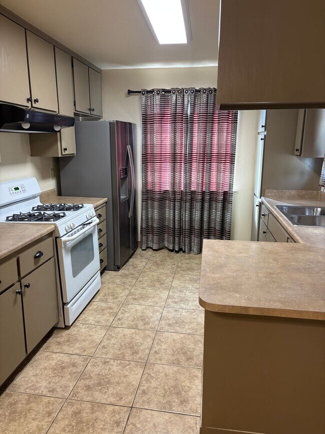 Foto del edificio - Single Family Home in Live Oak.
