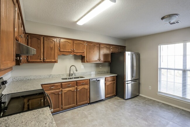 Building Photo - 6714 Curtis Cove