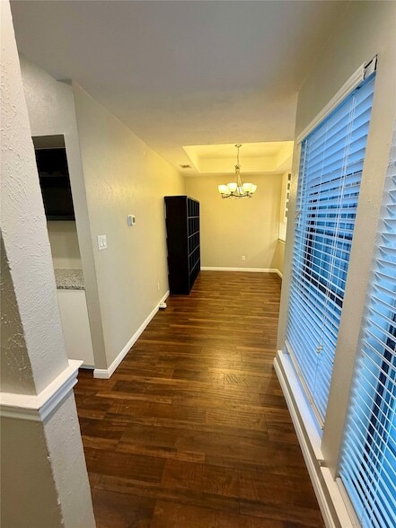 Building Photo - 5100 Verde Valley Ln