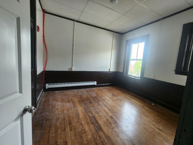 Building Photo - 10 Langdon St