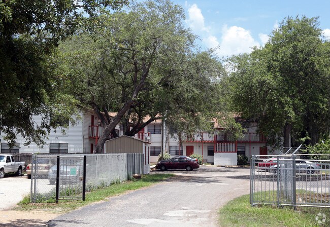 Building Photo - 11713-11715 N 15th St