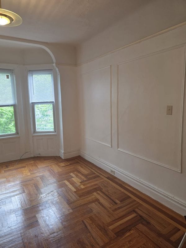 Foto del edificio - 1527 Jarvis Ave