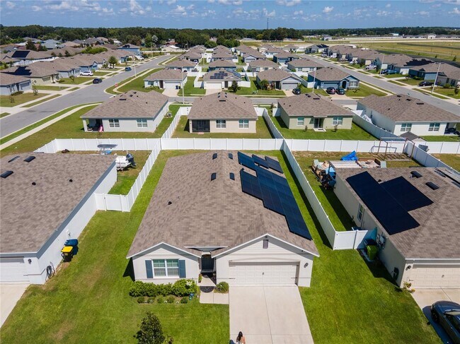 Foto del edificio - 409 Burnham Cir