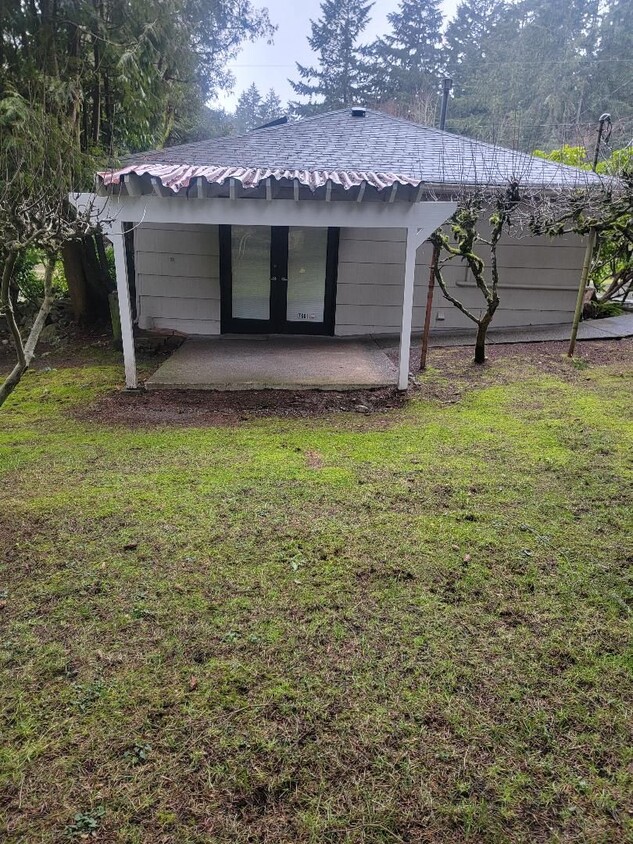 Primary Photo - Adorable Cottage in University Place