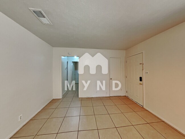Foto del edificio - 611 Highland Ave Unit A