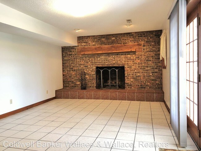 Building Photo - 4 br, 3 bath House - 7900 West Cliff Dr