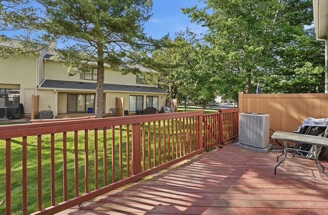 Building Photo - 2 Veros Ln