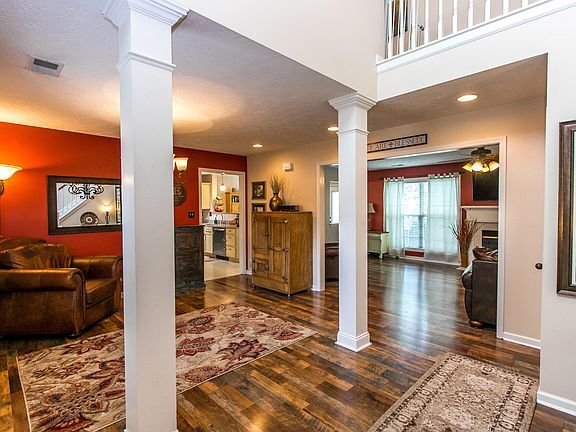 Building Photo - 3041 Quaker Hill Ln