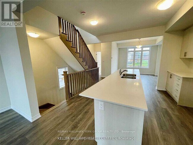 Building Photo - 586 Murrell Blvd