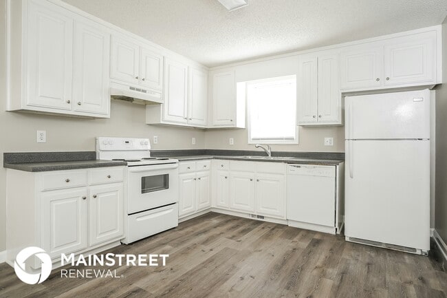 Building Photo - 68 Jethro Cir