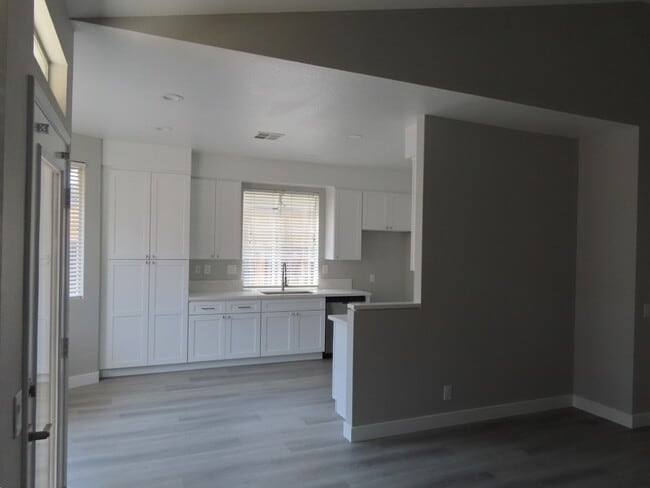 Building Photo - 24064 Verdun Ln