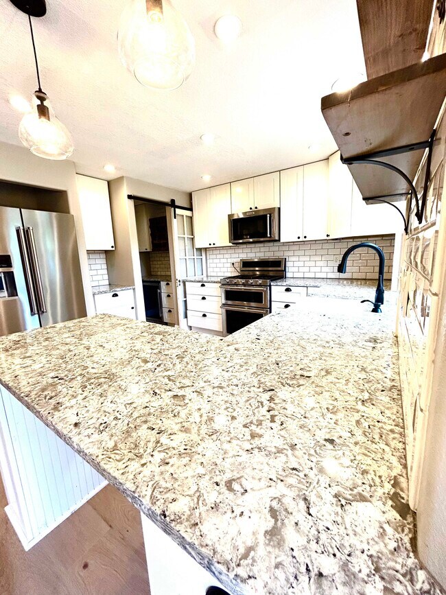 Foto del edificio - 16508 NE 32nd St