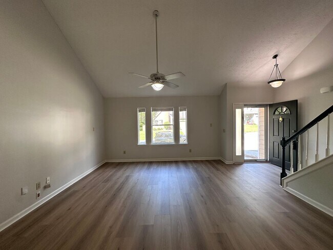 Foto del edificio - 3Bd/2.5Ba Single Family Home in Alpharetta