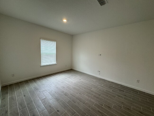 Foto del edificio - Brand New!! Mill Creek Townhome