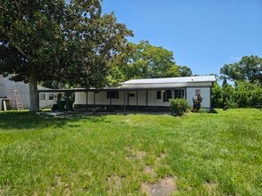 Building Photo - 2925 SE 36th Ave