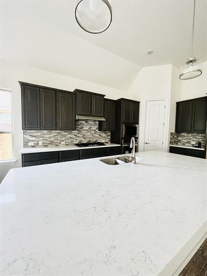 Foto del edificio - 728 Critty Ln