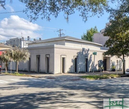 Foto principal - 302 E Oglethorpe Ave