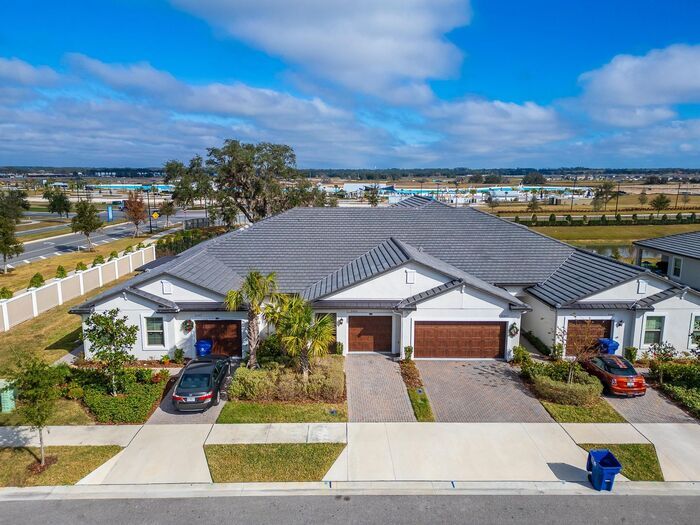 Luxury 55+ Villa with Lagoon Access in Med... - Luxury 55+ Villa with Lagoon Access in Med...