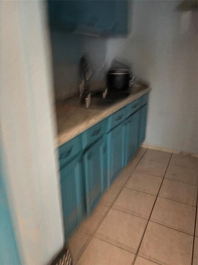 Building Photo - 7926 Mullen Dr