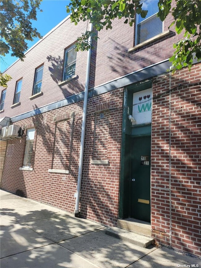 Building Photo - 75-21 Myrtle Ave