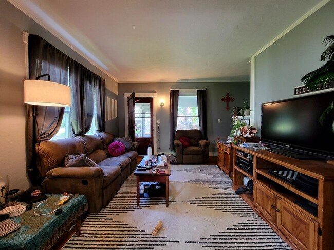 Foto del edificio - 609 S Prairie St