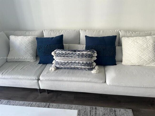 Foto del edificio - 770 Claughton Island Dr