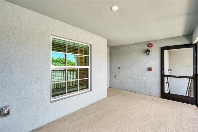 Building Photo - 14060 Heritage Landing Blvd