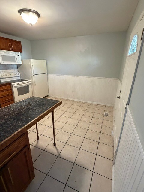 Foto del edificio - 806 46th Ave N