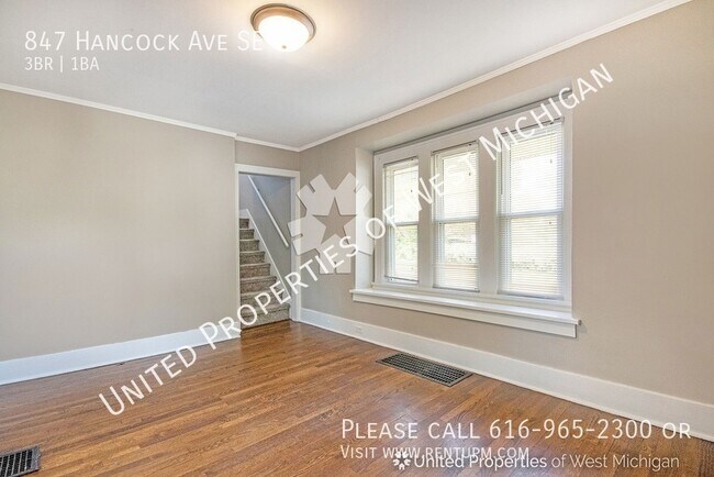 Building Photo - Available Now | Charming 3 Bedroom, 1 Bath...