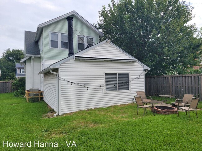 Building Photo - 3 br, 1.5 bath House - 127 E. 39th Street