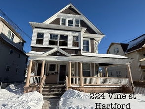 Building Photo - 224 Vine St