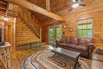 Building Photo - 243 Rocky Hollow Resort Rd