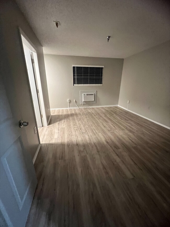 Building Photo - Seminole Vista